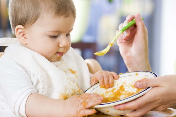 A minta menete a gyermek számára 6,7-10 hónap alatt