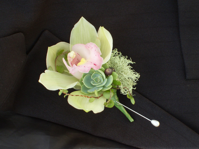 Boutonnieres a saját kezével Boutonnieres a saját kezével