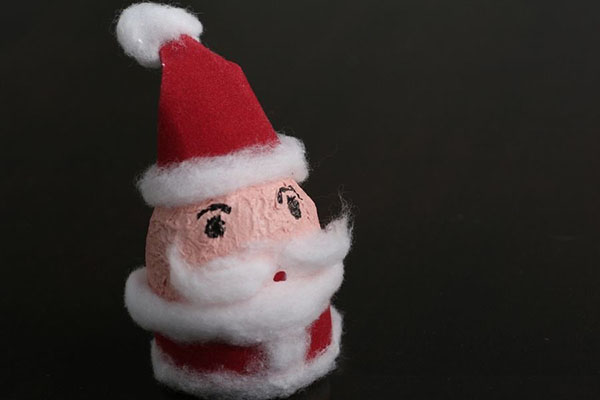 Frost nagyapja saját kezével a 2017-es újévre - lépésről lépésre előadások a rögtönzött anyagokból, műanyag palackokból, szemüvegekből, fotókból és videókból