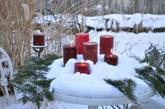 Hogyan kell díszíteni egy gyertyát saját kezével?