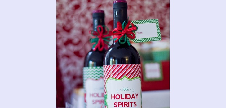 Hogyan lehet díszíteni egy üveg ajándékként: öt ötlet egy fotóval