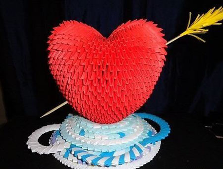 Hogyan lehet origami a papír szívéből, videó