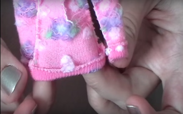 Hogyan kell varrni a baba ruhákat a saját kezével