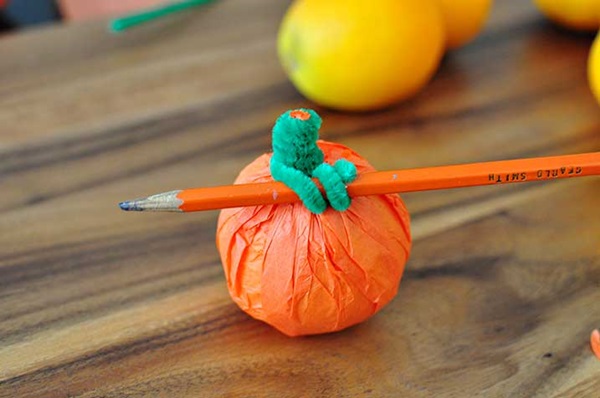 Kézművesek a gyermekek számára Halloween alatt