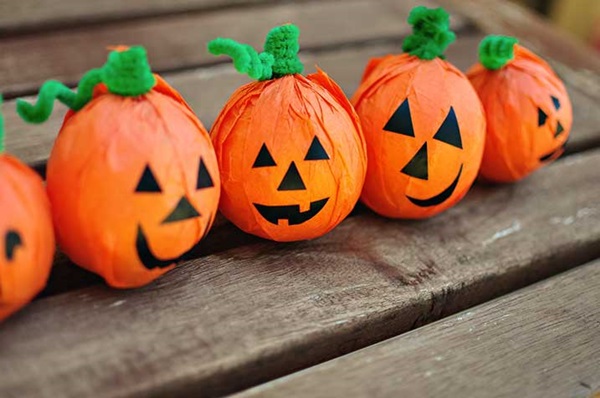 Kézművesek a gyermekek számára Halloween alatt