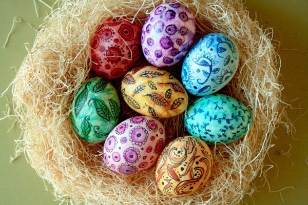 A húsvéti tojások díszítése a saját kezével - érdekes mesterkurzusok a fotókkal