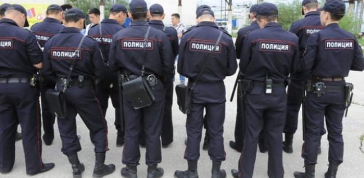 Hogyan lehet munkát találni a rendőrségben?