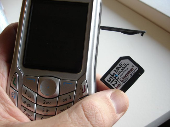 A telefon nem látja a memóriakártyát