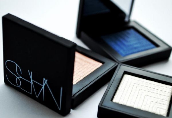 Disco-ősz: sminkkészlet NARS Powerfall 2016