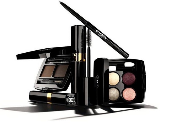 Beszélő megjelenés: a Chanel-2016-os szemek sminkkészlete