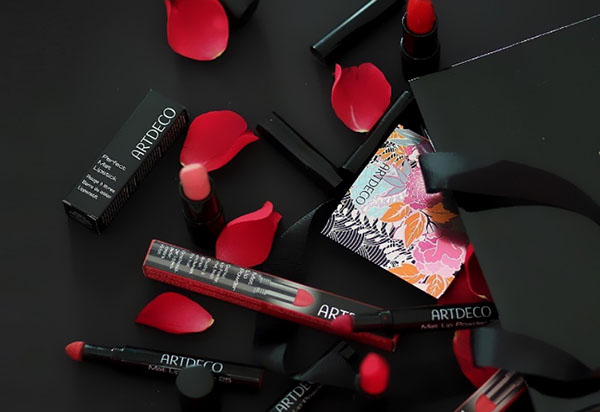 Ünnepi smink dekoratív kollekcióval Artdeco Hypnotic Blossom