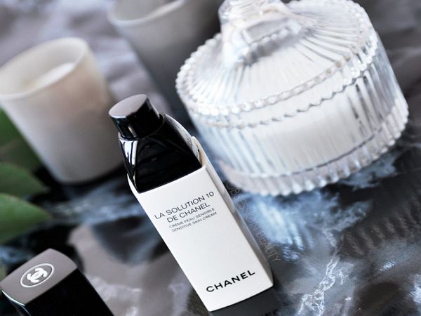 Érzékeny bőroldat: La Solution 10 De Chanel krém