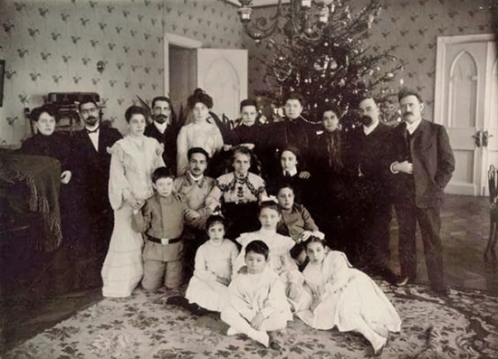 Az újév fa díszítésének története