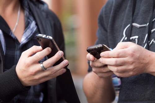 A pénz átutalása a kártyáról a telefonra