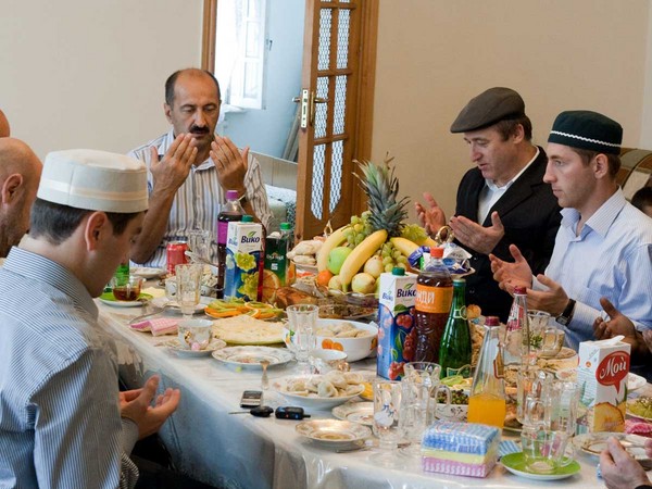 Gratulálunk a Uraza Bayram muzulmánoknak júliusban