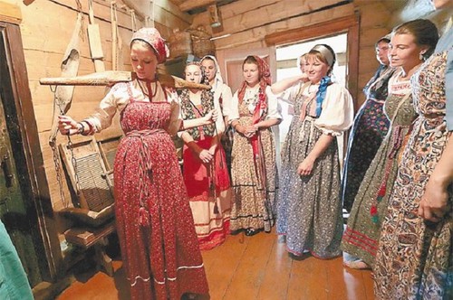 Orosz hagyományok esküvők és mérkőzés a menyasszony, rituálék és szokások
