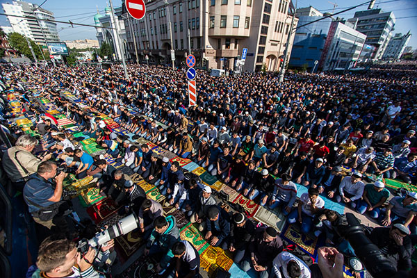 Gratulálunk a muszlimoknak az Uraza Bayram-2017-hez