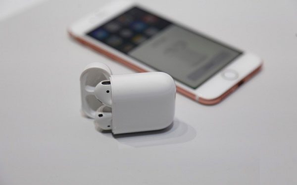 Hanghatárok nélkül: Apple AirPods vezeték nélküli fejhallgató