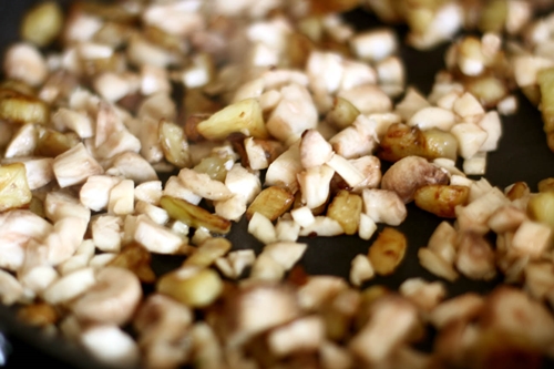 Hogyan készítsünk gombákat a sütőben? Fotó recept töltött gomba a sütőben