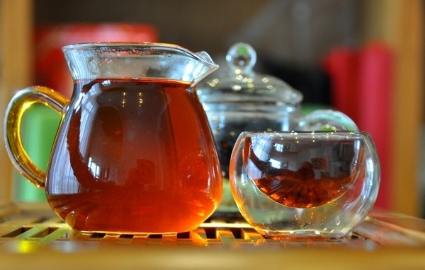 Hogyan gyűjtsük össze, szárítsuk meg és készítsük Ivan tea otthon