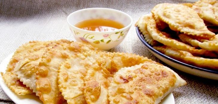 Kaukázusi torta hússal Kaukázusi torta hússal