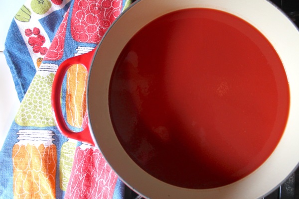 Ketchup saját kézből paradicsomból: lépésről-lépésre receptek a betakarításhoz a télen