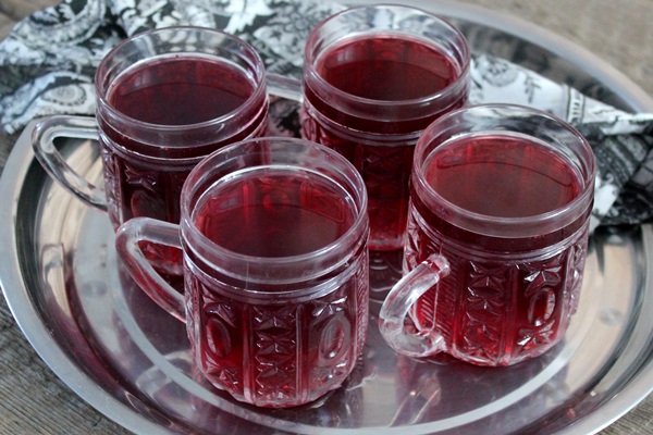 Komárom az aratóval ashberry-ből