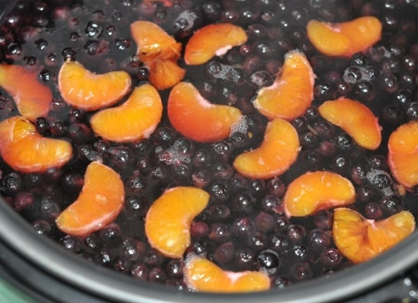 Komárom az aratóval ashberry-ből