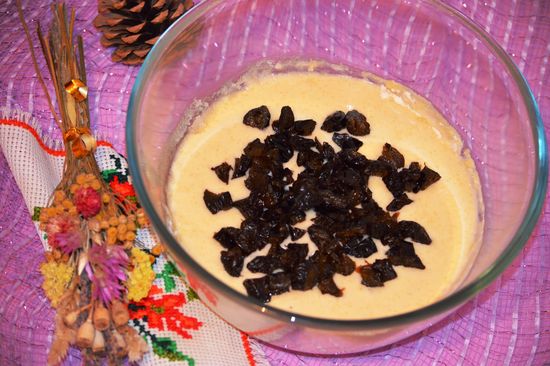 Step-by-step recept a szilvafélékhez készült muffinokhoz