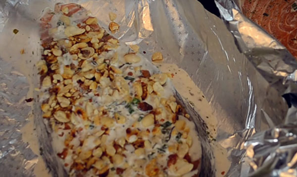 Menü az újévhez 2017 Kakas felnőtteknek és gyerekeknek - mi legyen érdekes és ünnepi? Legjobb ételek a New Year Rooster, receptek fotóval