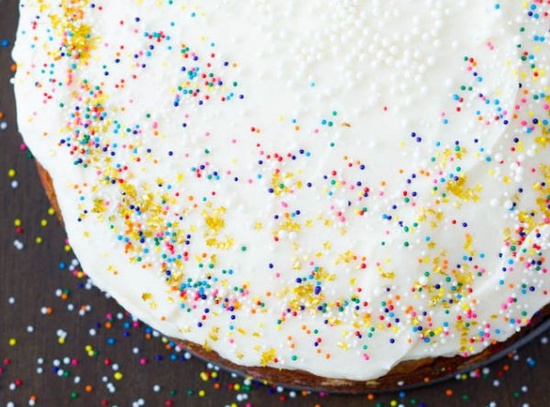 Hogyan főzzük húsvéti torta otthon, egy recept egy fénykép