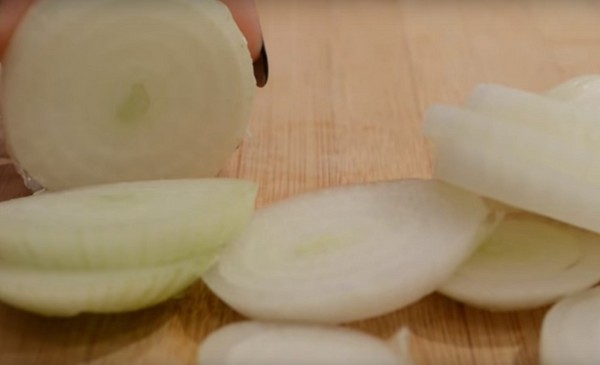 Patissons a tél, finom receptek üres "Fingers nyalás" a tégelyek - pácolt, sózott, sterilizálás nélkül