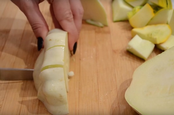 Patissons a tél, finom receptek üres "Fingers nyalás" a tégelyek - pácolt, sózott, sterilizálás nélkül
