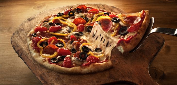 A pizza receptjei sütőben