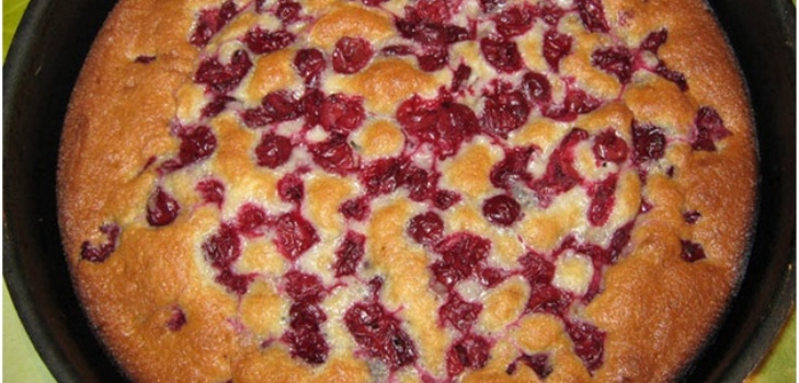 torta cseresznyével