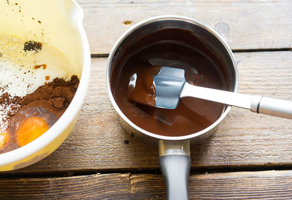Egy egyszerű recept: brownie, amely a szájban olvad