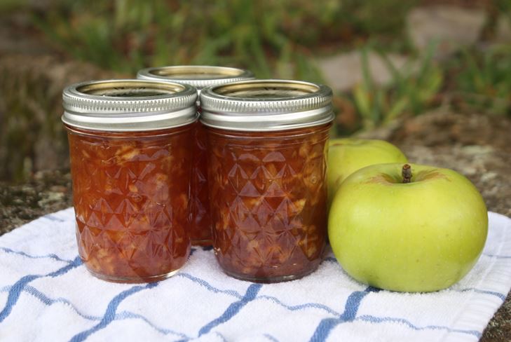 A télen többrétegű alma-lekvárt: alma-lekvár-fotó recept