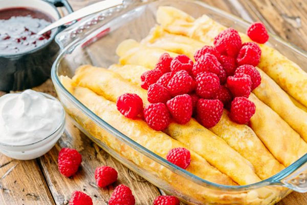 A Pancake Day 2017-es palacsinta eredeti receptjei lépésről lépésre a képen: tejjel, kefiren, élesztőn, minden ízléssel