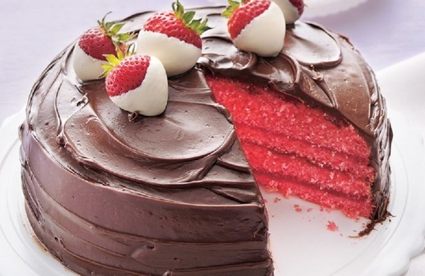 Ízletes eper torta