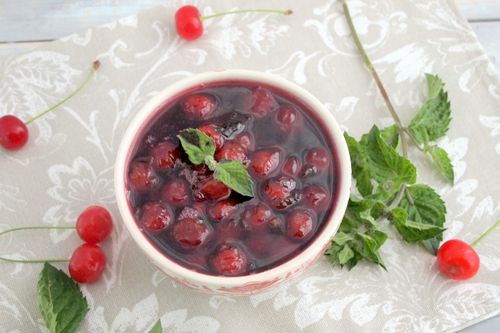 Cseresznye a télre, recept. Hogyan viselkedni főz egy cseresznye lekvár egy multivark, lépésről lépésre utasításokat