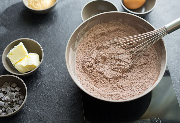 Egy finom recept: nagy csokoládé-sütemény fűszerekkel