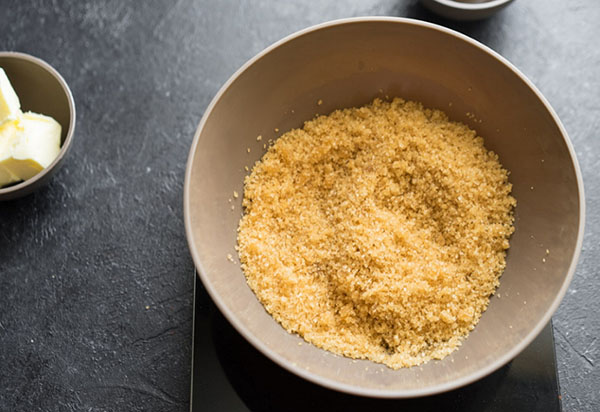 Egy finom recept: nagy csokoládé-sütemény fűszerekkel