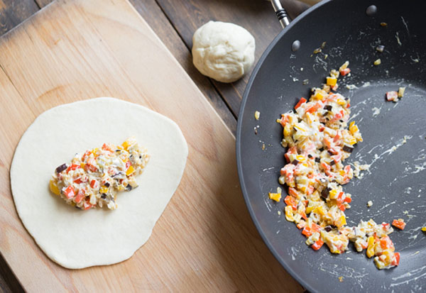 Ízletes recept: kalzone növényi töltelékkel