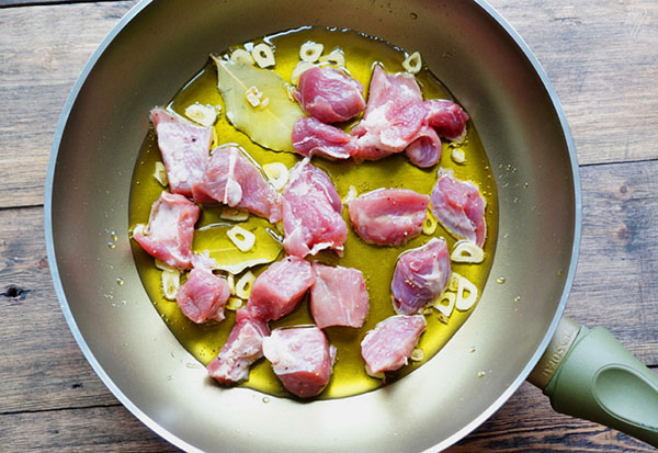 Ízletes recept: olasz stílusú hús pörkölt